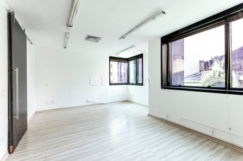 Imagem 6 de 13 de Sala Comercial Para Alugar Na Rua Do Ouvidor, Centro, Rio De Janeiro - Rj - Liv-0369