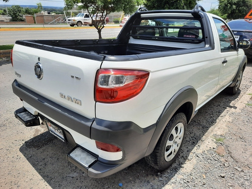 Imagen 3 de 12 de Ford Ranger 2015 2.5 Limited Cabina Doble 4x2 Mt