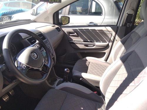 Robayna| Volkswagen Fox 1.6 Highline 2016| Ne