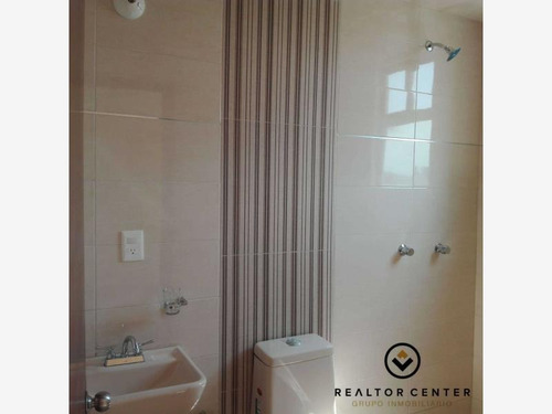 Imagen 7 de 11 de Casa Sola En Venta Privada Con Alberca. A 5 Min De Plaza Explanada.