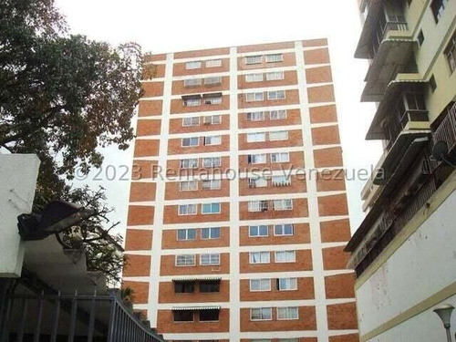 En Venta Apartamento En Los Palos Grandes. Cod Flex: 24-1029