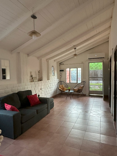 Casa En Virrey Del Pino A Pasos De Ruta 3