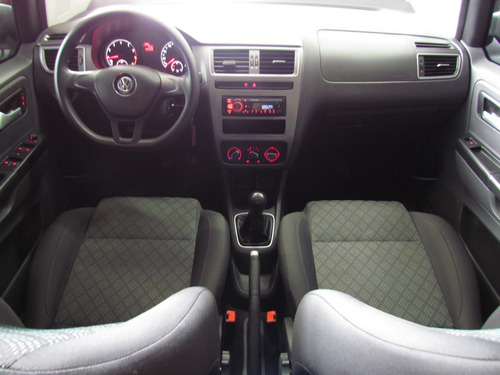 Fox Trendline 1.6 Flex 2016 Completo - Rodas - Baixo Km