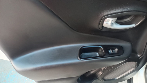 Jeep Renegade 1.3 Turbo Flex Aut. (T270) 5P