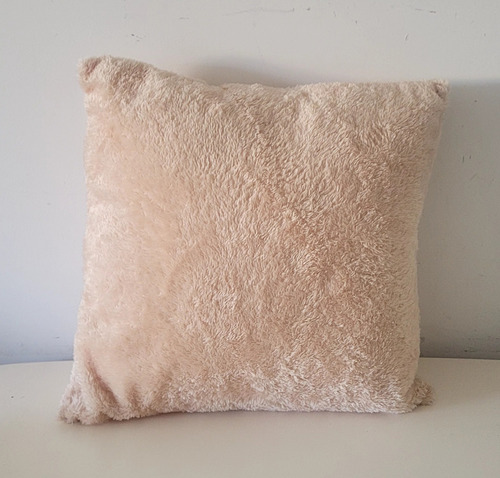 Almohadón Decorativo Peludo Nordico Corderito 40x40 Natural Natural Corderito