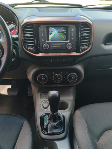 Fiat Toro 2.4 Volcano 16v Flex 4x2 Aut. 4p