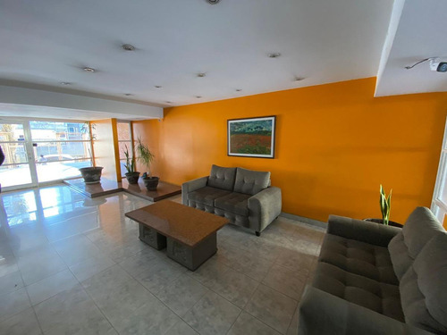 Imagen 5 de 24 de Piso En Planta Baja De 6 Ambientes En Morón Centro