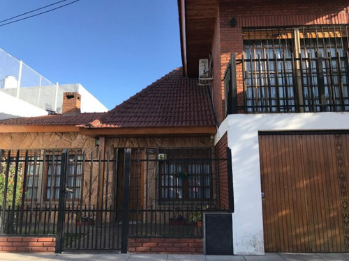 Casa 4 Ambientes En Venta - Centro De Derqui, Pilar 