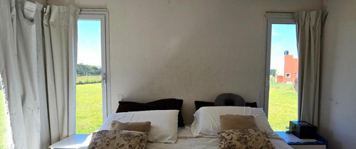 Casa En Venta - 3 Dormitorios 2 Baños - Santa Clara Del Mar