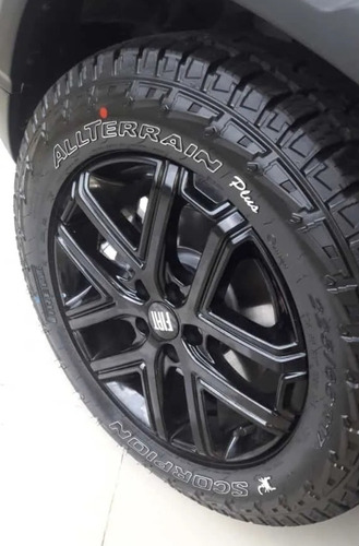 Imagen 12 de 15 de Fiat Toro Volcano 4x4 At9