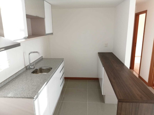 Venta Apartamento 2 Dormitorios Tres Cruces Altos De Bulevar Con Garaje Incluido