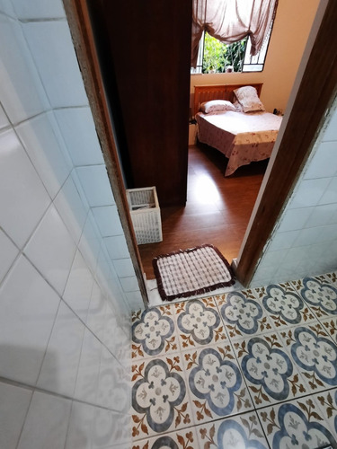 Imóvel Sob Registro No 3° Ofício. Casa De 145,73 M² De Área Útil, 640m² De Quintal