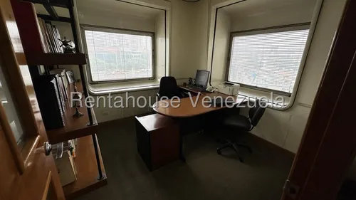 Oficina En Venta El Recreo