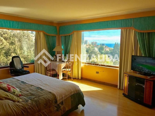 Casa En Venta De 5 Dorm. En Viña Del Mar