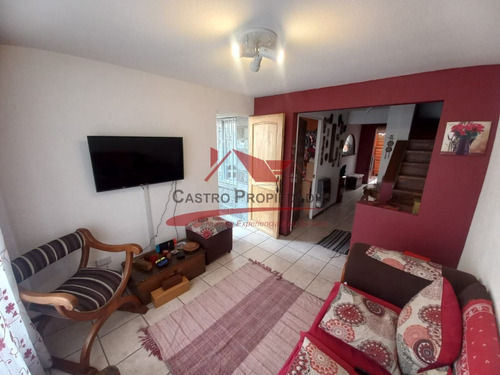 Hermosa Casa De Dos Pisos, 4 Dormitorios 3 Baños, Quilicura