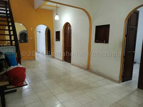 Casa Para Remodelar En Venta , Los Rosales , Mim 25-2827
