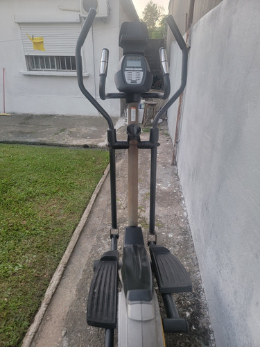 Elíptica Gold's Gym.  Stride  Trainer 350