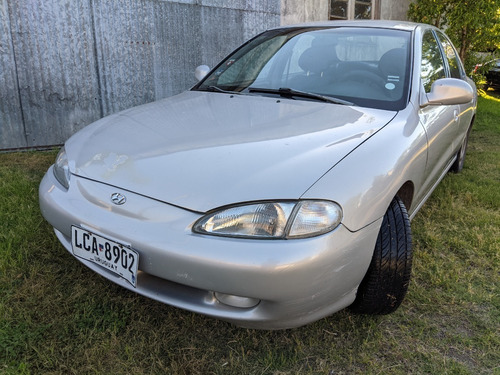 Imagen 2 de 15 de Hyundai Elantra Gls 1996 Todo Al Dia Andando Perfecto