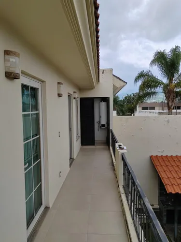 Casa En Venta En Frac. Hacienda Santa Fe, Leon, Gto. Justo Al Lado De La Universidad Iberoamericana