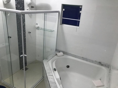 Imagem 10 de 15 de Sobrado De 3 Dorms Alto Padrão Com Piscina Na Vl. Caiçara 200m Da Praia - 1321