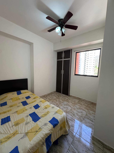 Apartamento En El Edificio La Coruña La Trigaleña Valencia