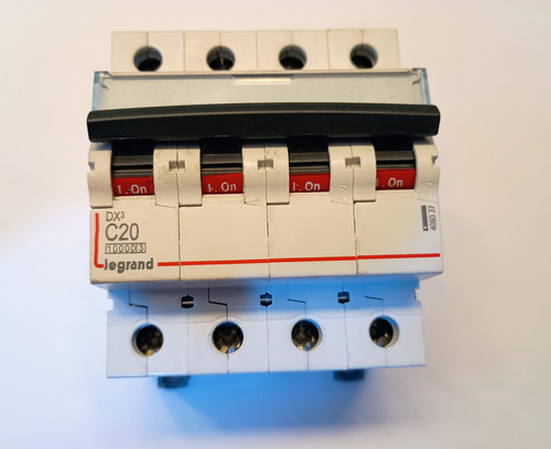 Interruptor Automatico 4p 20a Curva C 16ka Ref 409337 Legran