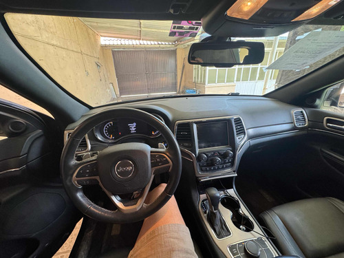 Jeep Grand Cherokee 5.7 Limited Lujo 4x4 At