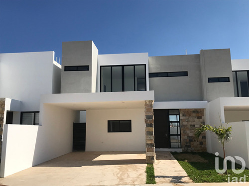 Venta Casa 3 Ambientes Cholul