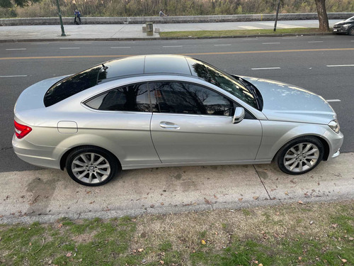 Imagen 4 de 14 de Mercedes-benz Clase C 1.8 C250 Avantgarde B.efficiency At