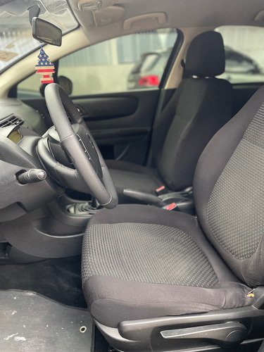 Citroën C4 1.6 Glx Flex 5p