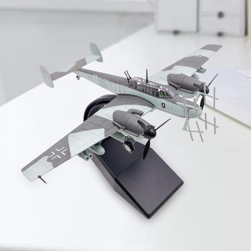 1:100 Bf-110 Fighter Modelo De Juguete Con Soporte Estante