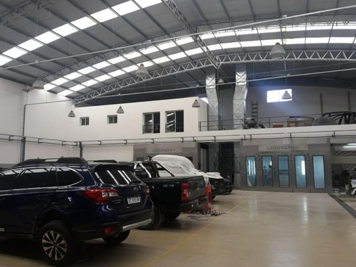 Imagen 6 de 20 de Galpon Con Oficinas Y Vestuarios