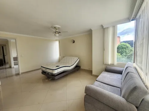 Apartamento En Venta En El Poblado. Cod V12034