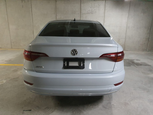 Imagen 6 de 11 de Volkswagen Jetta Confortline