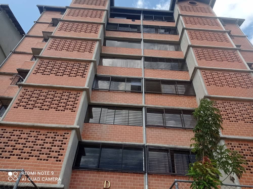 Vendo Apartamento 83m2 Terrazas De Guaicoco 9618