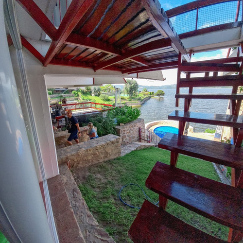 Imagen 4 de 22 de Villa Carlos Paz Casa En Venta Con Lanchera Y Bajada Al Lago