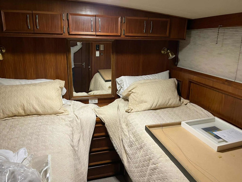 Imagen 10 de 17 de Crucero Hatteras 58 Importado!!!! Sky Lounge !! Unico