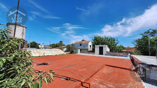 Casa Con Tres Habitaciones