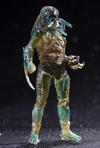 Predators - 1/18 Scale Active Camouflage Falconer Exclusive