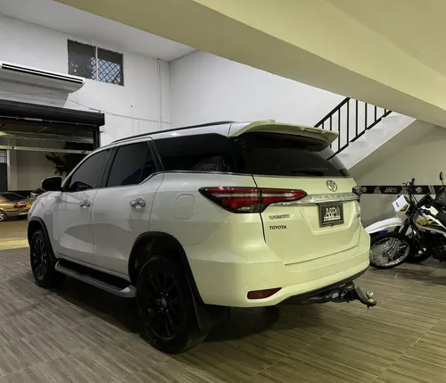 ¡ Toyota Fortuner Srv V6 4x4 Gasolina Automática 2021 !