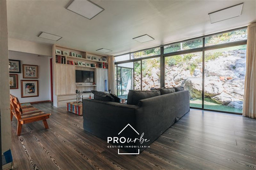 Casa En Venta, 2 Suite En Golf Lomas De La Dehesa, Barnechea