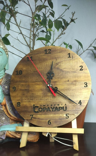 Reloj De Madera Personalizado En Láser