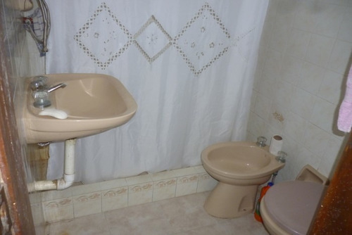Imagen 6 de 14 de Venta Casa De 2 Dormitorios + 2 Baños + Barbacoa. Apta Banco