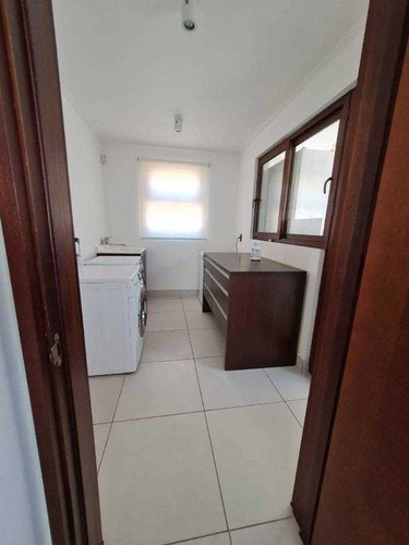 Casa Parque En Condominio, Craighouse - Santiago College