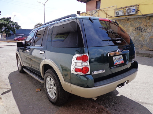Imagen 6 de 12 de Ford Explorer Eddie Bauer 2010 V8 4x4 Automático