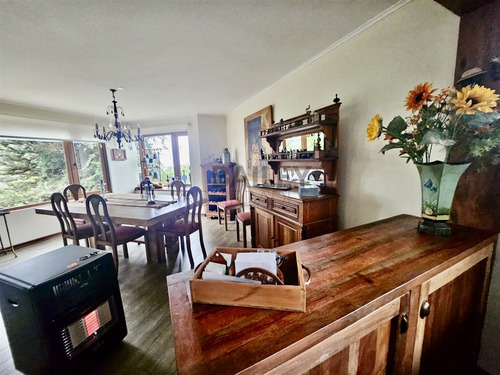 Casa En Venta De 6 Dorm. En Bosques De Montemar, Concón