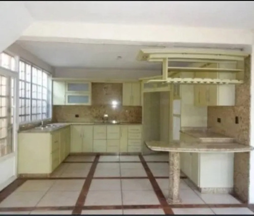 Imagen 3 de 9 de Se Vende Casa En Urb Laguna Paraíso, Sector Zona Industrial