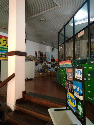 Retasado Gran Local En San Telmo 2000 M2 900 M2 De Terraza. Eeuu Y Defensa.