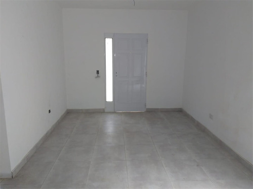 Casa De 4 Ambientes Con Piscina En Venta