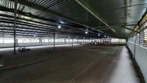 Galpon / Deposito Industrial (pb) Y Mezzanina  Alquiler Urb. Miranda  Mls-23-31759